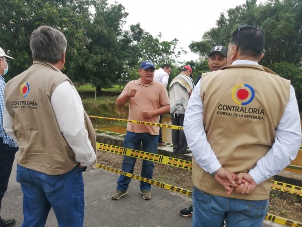 Se reactiva y avanza la obra de alcantarillado del Centro Poblado de Puerto Nariño en un 74.8%